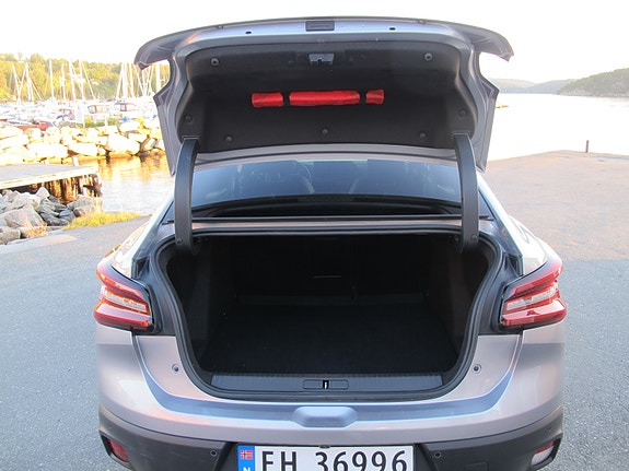 Citroen E-C4 X 11 of 18