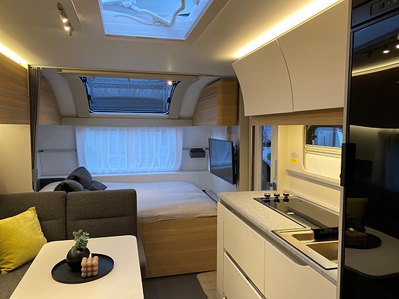 Adria 573 PT 10 of 27