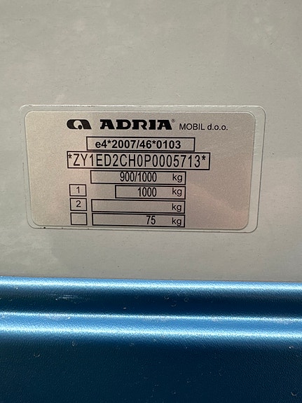 Adria Action 361 LH 8 of 29