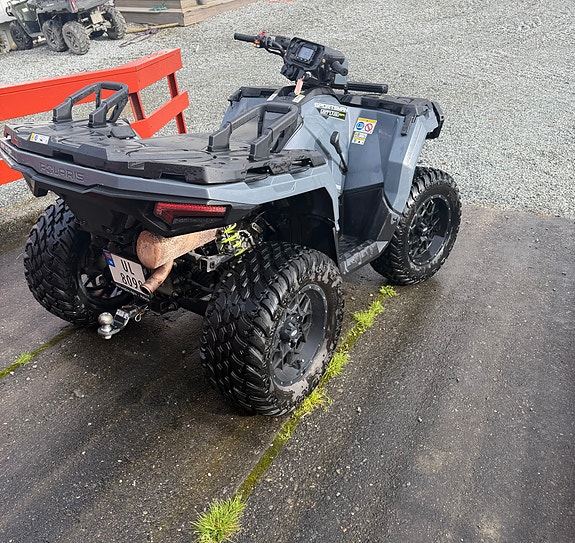 Polaris Sportsman 570 EPS 3 of 12