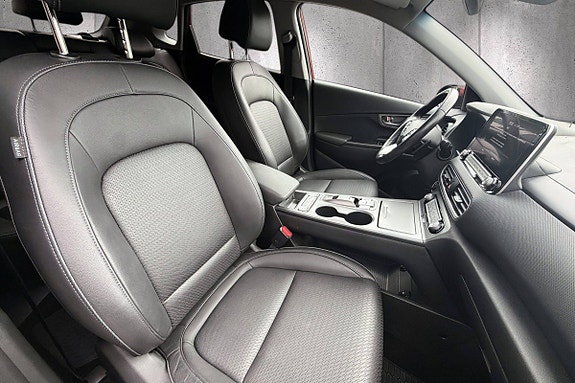 Hyundai Kona 18 of 21