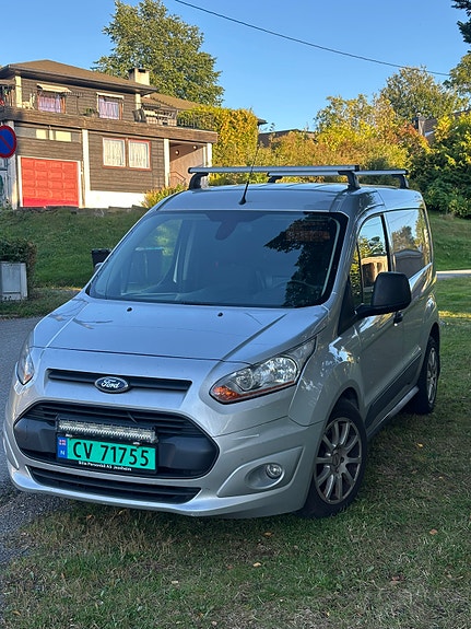 Ford Transit Connect 3 of 16