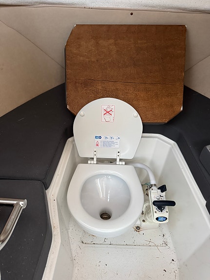 Askeladden P66 Pilothouse – Suzuki 140 hk – godt utstyrt. HØSTPRIS 15 of 17