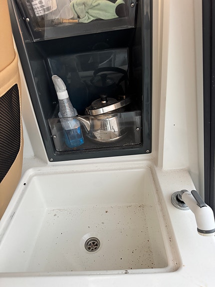 Askeladden P66 Pilothouse – Suzuki 140 hk – godt utstyrt. HØSTPRIS 12 of 17