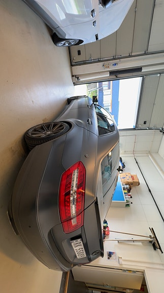 Mercedes-Benz E220 d 6 of 9