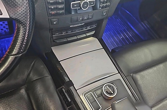 Mercedes-Benz E220 d 8 of 9
