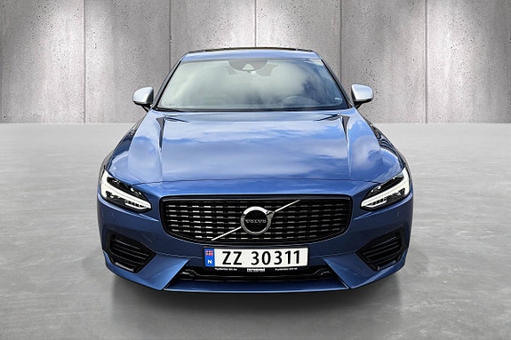 Volvo S90 2 of 21