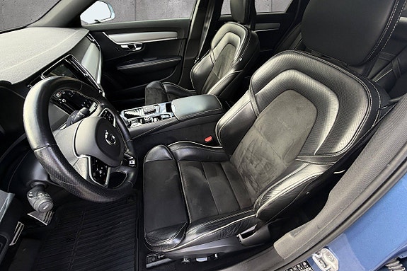 Volvo S90 16 of 21