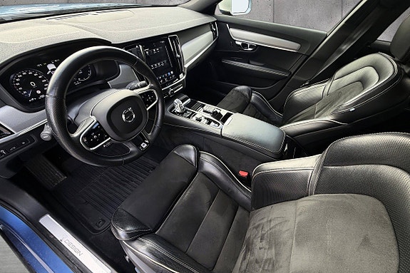 Volvo S90 15 of 21