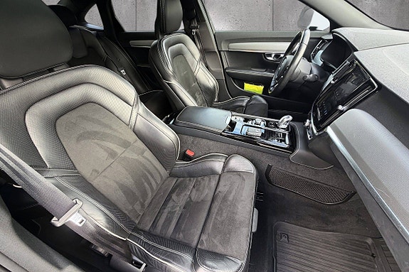 Volvo S90 17 of 21
