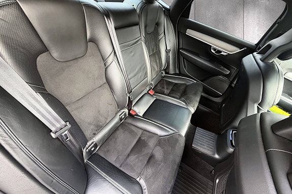 Volvo S90 19 of 21