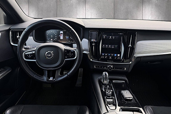 Volvo S90 10 of 21