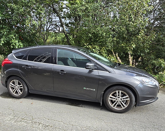 Ford Focus 3 of 15