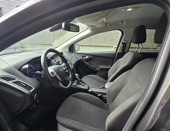 Ford Focus 11 of 15
