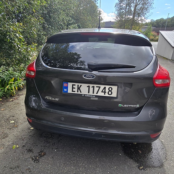 Ford Focus 4 of 15