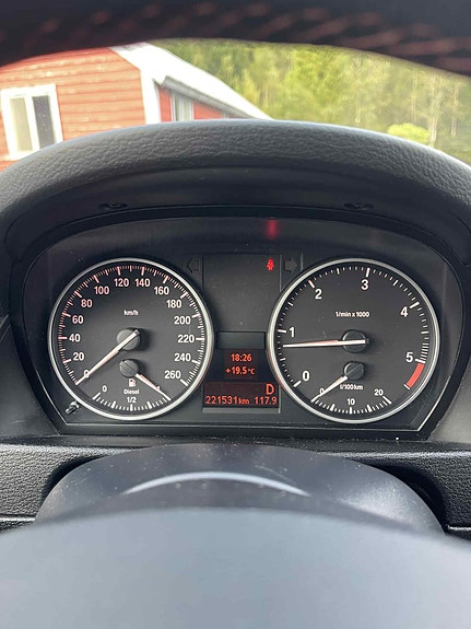 BMW X1 7 of 8