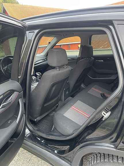 BMW X1 5 of 8
