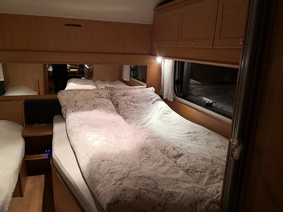 Knaus Royale Premium 580 14 of 30