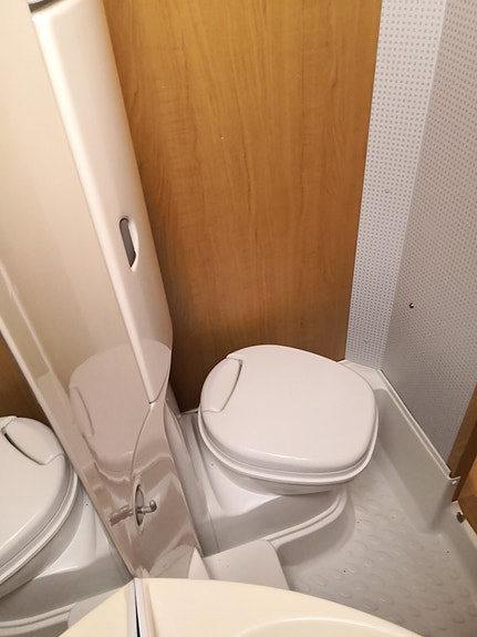 Knaus Royale Premium 580 24 of 30