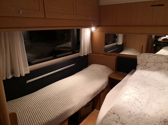 Knaus Royale Premium 580 17 of 30