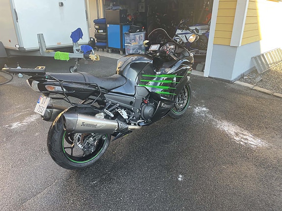 Kawasaki ZZR 1400 12 of 20