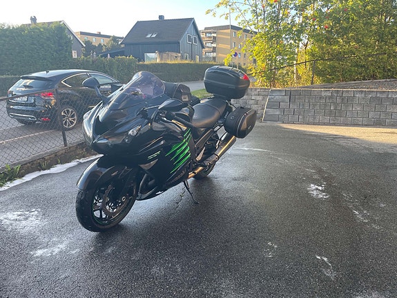 Kawasaki ZZR 1400 14 of 20