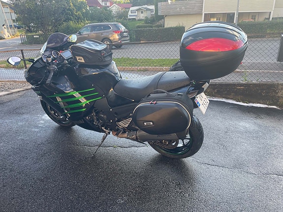 Kawasaki ZZR 1400 15 of 20