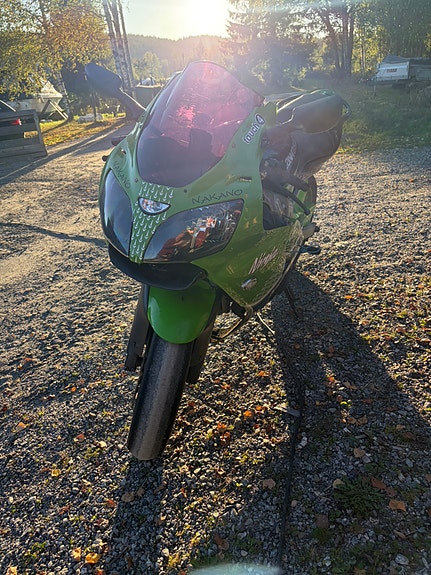 Kawasaki Ninja ZX-6R 13 of 18