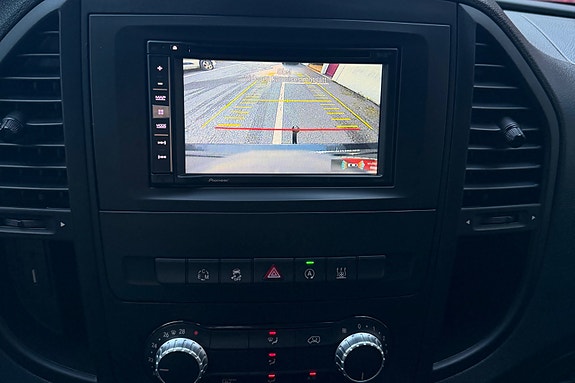 Mercedes-Benz Vito 12 of 15