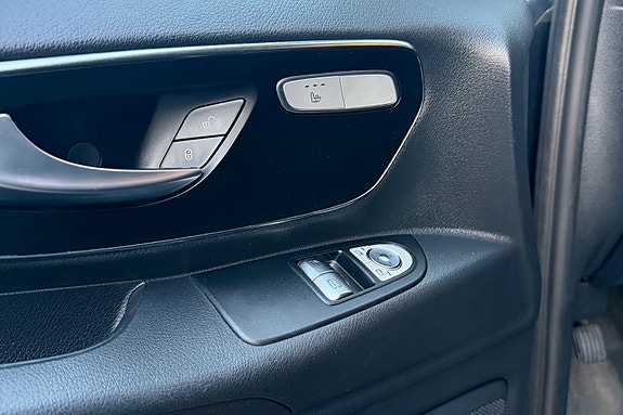 Mercedes-Benz Vito 8 of 15