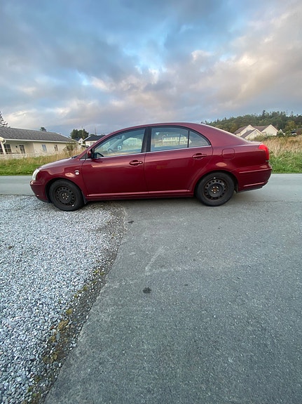 Toyota Avensis 6 of 9
