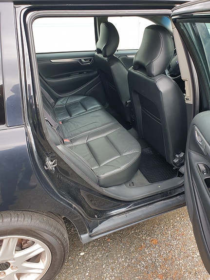 Volvo V70 7 of 14