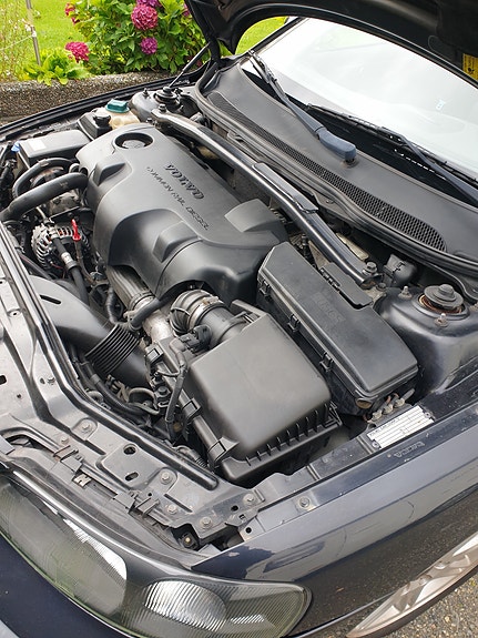 Volvo V70 4 of 14