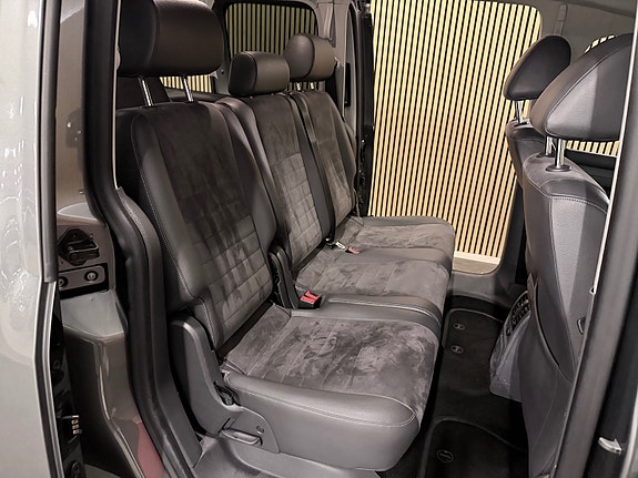 Volkswagen Caddy Maxi 16 of 29
