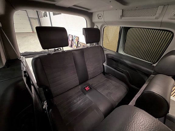 Volkswagen Caddy Maxi 17 of 29
