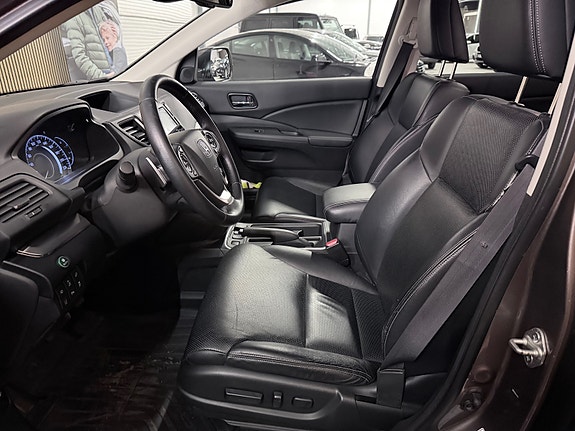 Honda CR-V 15 of 30