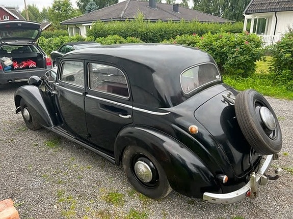 Mercedes-Benz 170 2 of 20