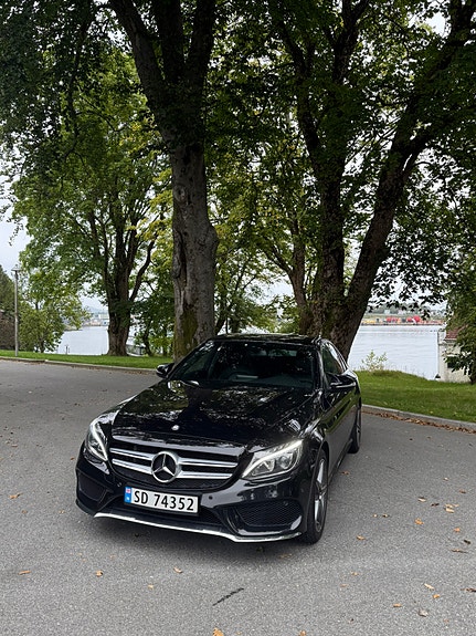 Mercedes-Benz C180 2 of 24