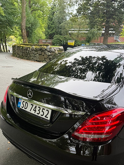 Mercedes-Benz C180 9 of 24