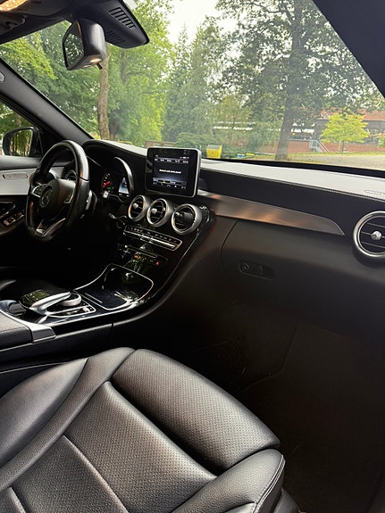 Mercedes-Benz C180 15 of 24