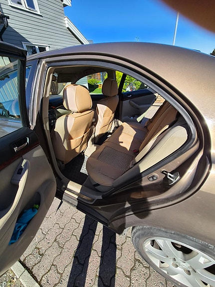 Toyota Avensis 14 of 18