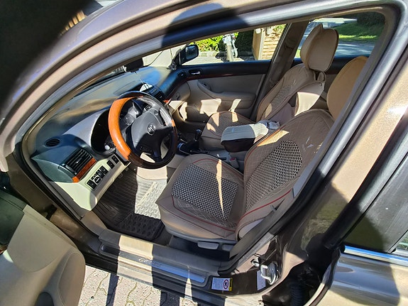 Toyota Avensis 17 of 18