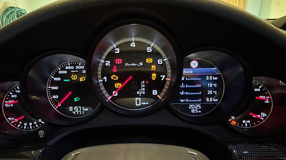 Porsche 911 Turbo S 23 of 30