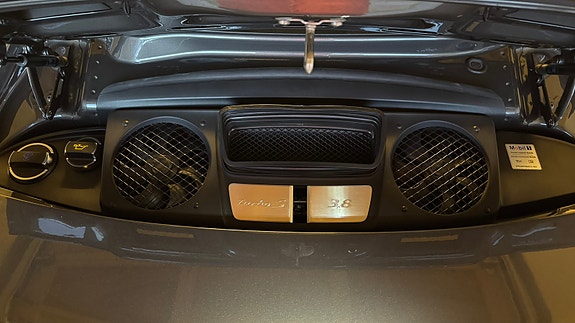 Porsche 911 Turbo S 29 of 30