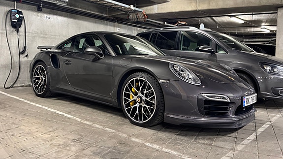 Porsche 911 Turbo S 8 of 30