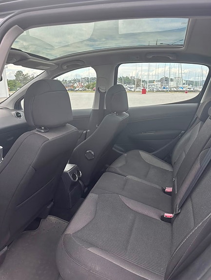 Peugeot 308 12 of 12
