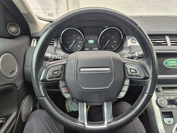 Land Rover Range Rover 18 of 30