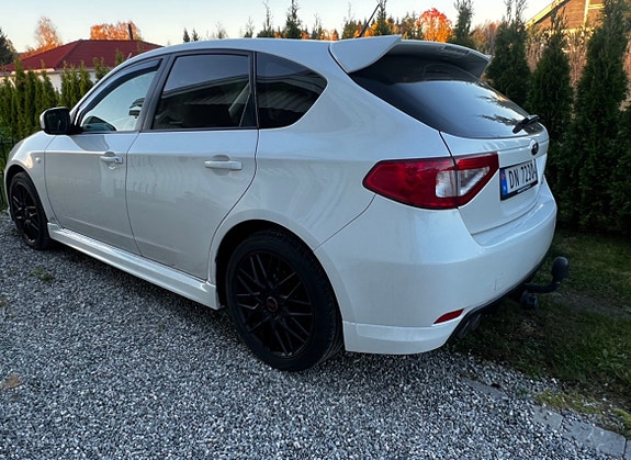 Subaru Impreza 7 of 10