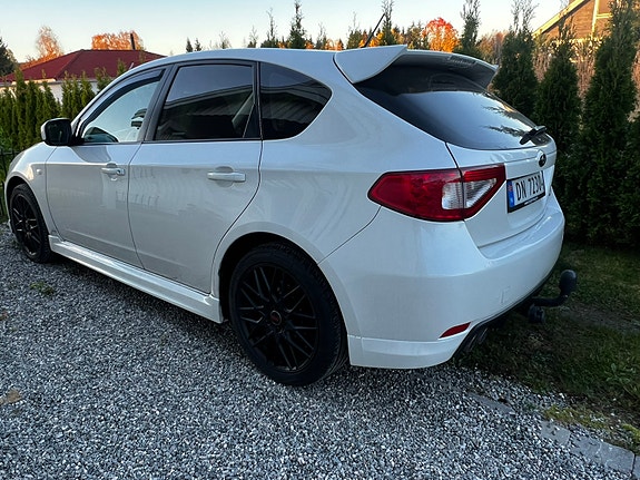 Subaru Impreza 8 of 10