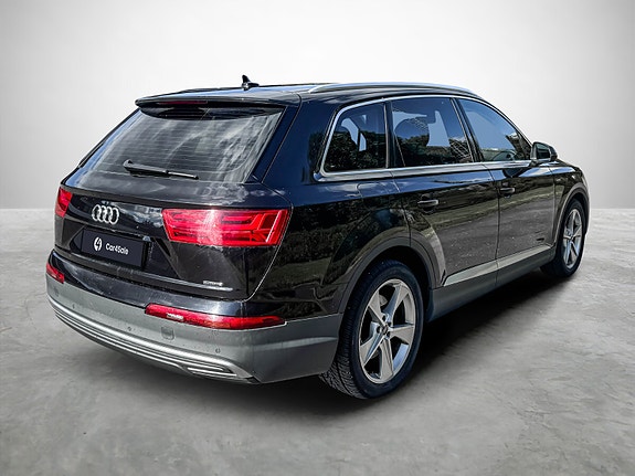 Audi Q7 4 of 16